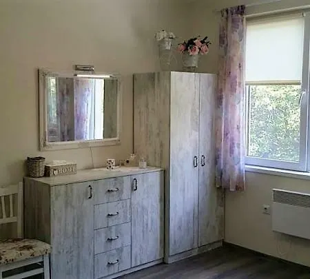 Cosy Little Daire Varna